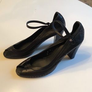 CHANEL peep toe blk leather Mary Jane heels-38
